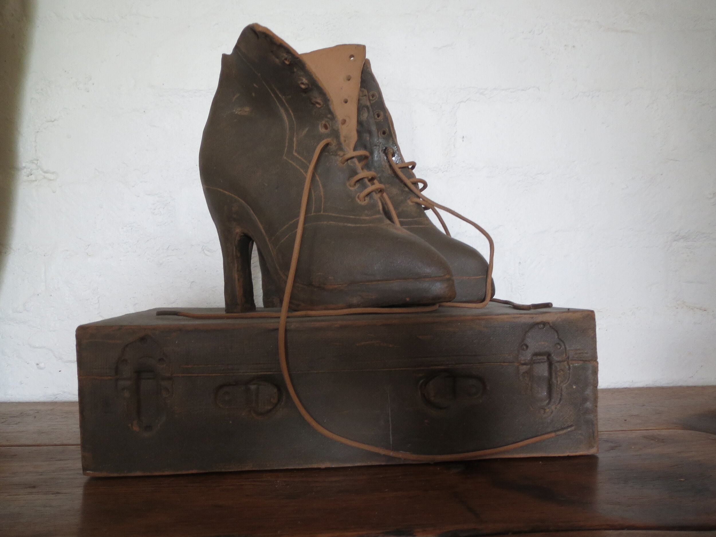 Leora Lewis,  Boots